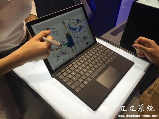 微软全新发布Surface Pro 4性能和特性全面升级
