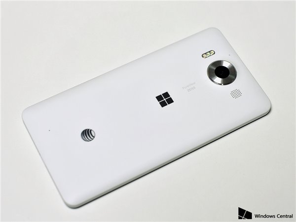 Lumia950背面