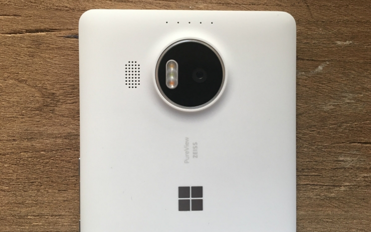 微软Lumia 950/950 XL旗舰手机再次爆出质量问题退货率高